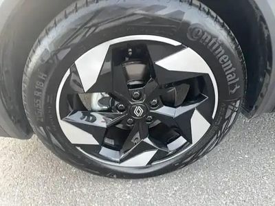 Gris Occasion 2025 Renault Captur Techno SUV | 22 490 € (Prix assez cher)