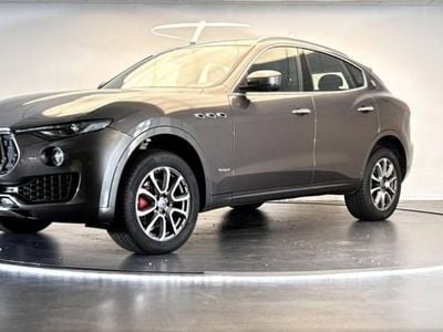 Occasion 2017 Maserati Levante SUV | 39 900 € (Prix assez cher)