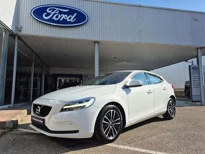 Blanc Occasion 2017 Volvo V40 Business Edition Break | 13 400 € (Prix cher)