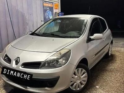 Occasion 2008 Renault Clio II Rip Curl Berline | 2 300 € (Bon prix)
