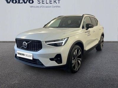 Blanc Occasion 2025 Volvo XC40 Plus SUV | 46 990 €