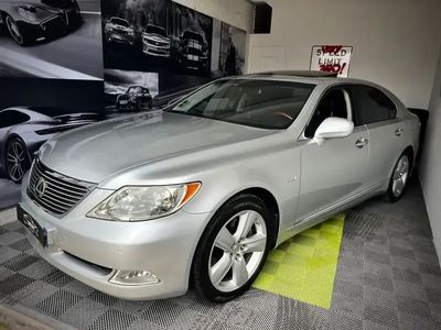 Lexus LS460