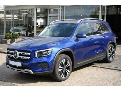 Bleu Occasion 2021 Mercedes GLB200 AMG line SUV | 38 990 € (Prix juste)