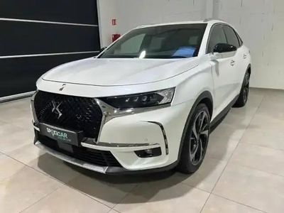Blanc nacré (n) Occasion 2020 DS Automobiles DS7 Crossback Grand Chic SUV | 29 885 € (Prix assez cher)
