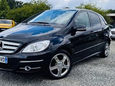 Mercedes B200