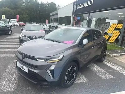 Gris Occasion 2025 Renault Captur Techno SUV | 26 990 € (Prix assez cher)