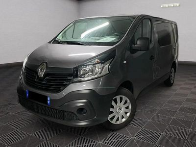 Gris Occasion 2016 Renault Trafic Monospace | 17 999 € (Prix assez cher)