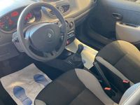 occasion Renault Clio III (2) 1.2 8V 75 Expression 5 Portes