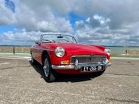 Occasion MG B 98 ch (72 kW) 1973 Rouge Cabriolet