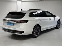 Occasion VW Passat Elegance 2024 Blanc oryx nacrée Break