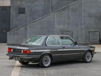 Occasion BMW 323 Sport Line 220 ch (161 kW) 1981 Gris Coupé