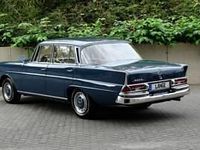 Occasion Mercedes 220 120 ch (88 kW) 1963 Bleu Berline