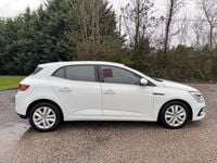 Occasion Renault Mégane IV Business 115 ch (84 kW) 2021 Berline