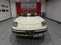 Occasion Alfa Romeo Spider 103 ch (75 kW) 1970 Beige Cabriolet
