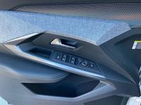 Nouvelle Peugeot 3008 GT 145 ch (106 kW) 2026 Blanc okenite SUV