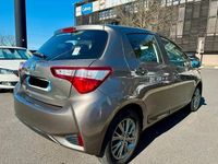 Occasion Toyota Yaris Hybrid Design 101 ch (74 kW) 2018 Gris Citadine