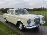 Occasion Mercedes 220 110 ch (80 kW) 1965 Beige Berline