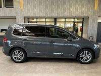Nouvelle VW Touran Comfortline 150 ch (110 kW) 2025 Gris Monospace