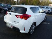 Occasion Toyota Auris Hybrid 101 ch (74 kW) 2013 Blanc Berline