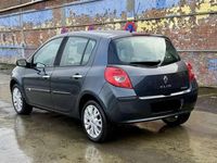 Occasion Renault Clio II Luxe 101 ch (74 kW) 2006 Berline