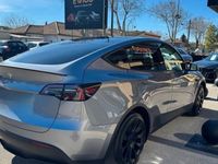 Occasion Tesla Model Y Standard Range 220 kW (300 ch) 2024 Gris SUV