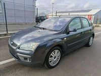 Occasion Ford Focus Trend 90 ch (66 kW) 2007 Gris Berline
