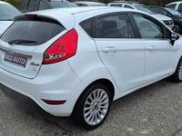 Occasion Ford Fiesta Titanium 71 ch (52 kW) 2011 Blanc Citadine
