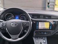 occasion Toyota Auris 136h Design Hybride Garantie Et Révisé