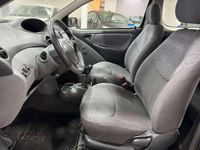 Occasion Toyota Yaris Sol 68 ch (50 kW) 2000 Berline