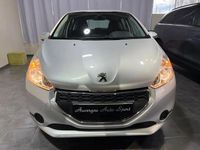 Occasion Peugeot 208 Active 83 ch (61 kW) 2015 Gris clair Citadine