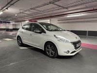 Occasion Peugeot 208 Active 83 ch (61 kW) 2015 Blanc Citadine