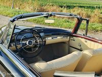 Occasion Mercedes 220 120 ch (88 kW) 1958 Noir Cabriolet