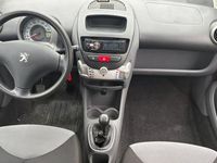 Occasion Peugeot 107 68 ch (50 kW) 2010 Orange Citadine