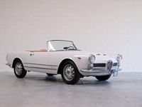Occasion Alfa Romeo 2000 Veloce 132 ch (97 kW) 1962 Blanc Cabriolet
