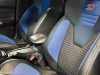 occasion Ford Focus Iii (2) 2.0 Tdci 185 St 5p Garantie 12 Mois Distribution Neuve -