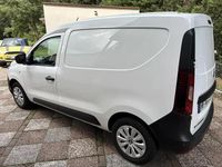 Occasion Renault Express 102 ch (75 kW) 2024 Monospace