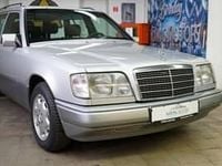 Occasion Mercedes E220 150 ch (110 kW) 1993 Argent Berline