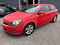 Occasion Opel Astra Enjoy 106 ch (77 kW) 2005 Rouge Coupé