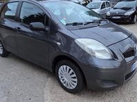Occasion Toyota Yaris 68 ch (50 kW) 2009 Gris Citadine