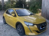 Occasion Peugeot e-208 Allure 100 kW (137 ch) 2020 Jaune Citadine
