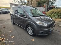 Occasion Ford Tourneo 101 ch (74 kW) 2017 Gris Van