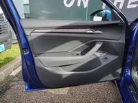 Nouvelle Skoda Superb 150 ch (110 kW) 2025 Bleu cobalt Break