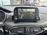 Occasion Fiat Tipo Cross 101 ch (74 kW) 2023 Gris colosseo mã©tallisã© Berline