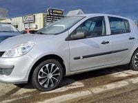 Occasion Renault Clio III 76 ch (55 kW) 2005 Gris Citadine