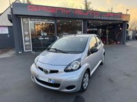 Occasion Toyota Aygo 69 ch (50 kW) 2010 Gris Citadine