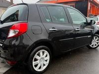 Occasion Renault Clio III Expression 90 ch (66 kW) 2011 Citadine