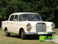 Occasion Mercedes 200 55 ch (40 kW) 1967 Blanc Berline