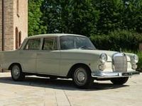 Occasion Mercedes 200 95 ch (69 kW) 1966 Beige Berline