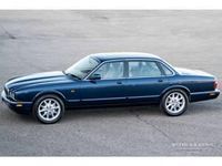 Occasion Jaguar XJ8 Executive 284 ch (208 kW) 1999 Bleu Berline