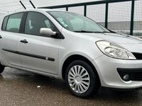 Occasion Renault Clio II Luxe 98 ch (72 kW) 2006 Citadine